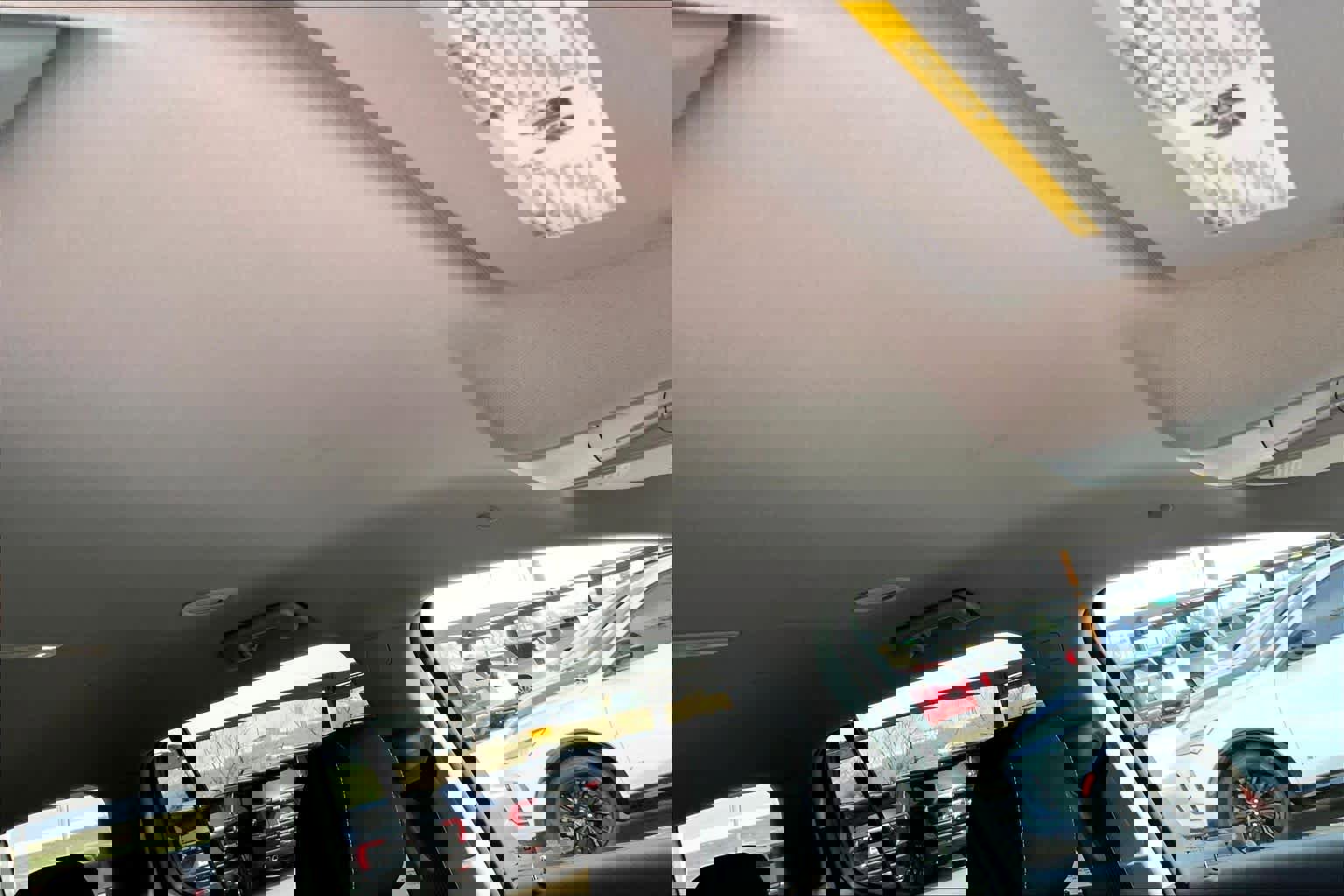 Used 2023 GMC Acadia SLE w/ Driver Convenience Package image 14