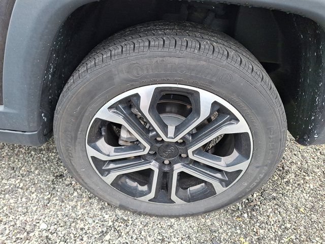 Certified 2023 Jeep Compass Limited w/ Sun and Sound Group AWD/4WD image 4