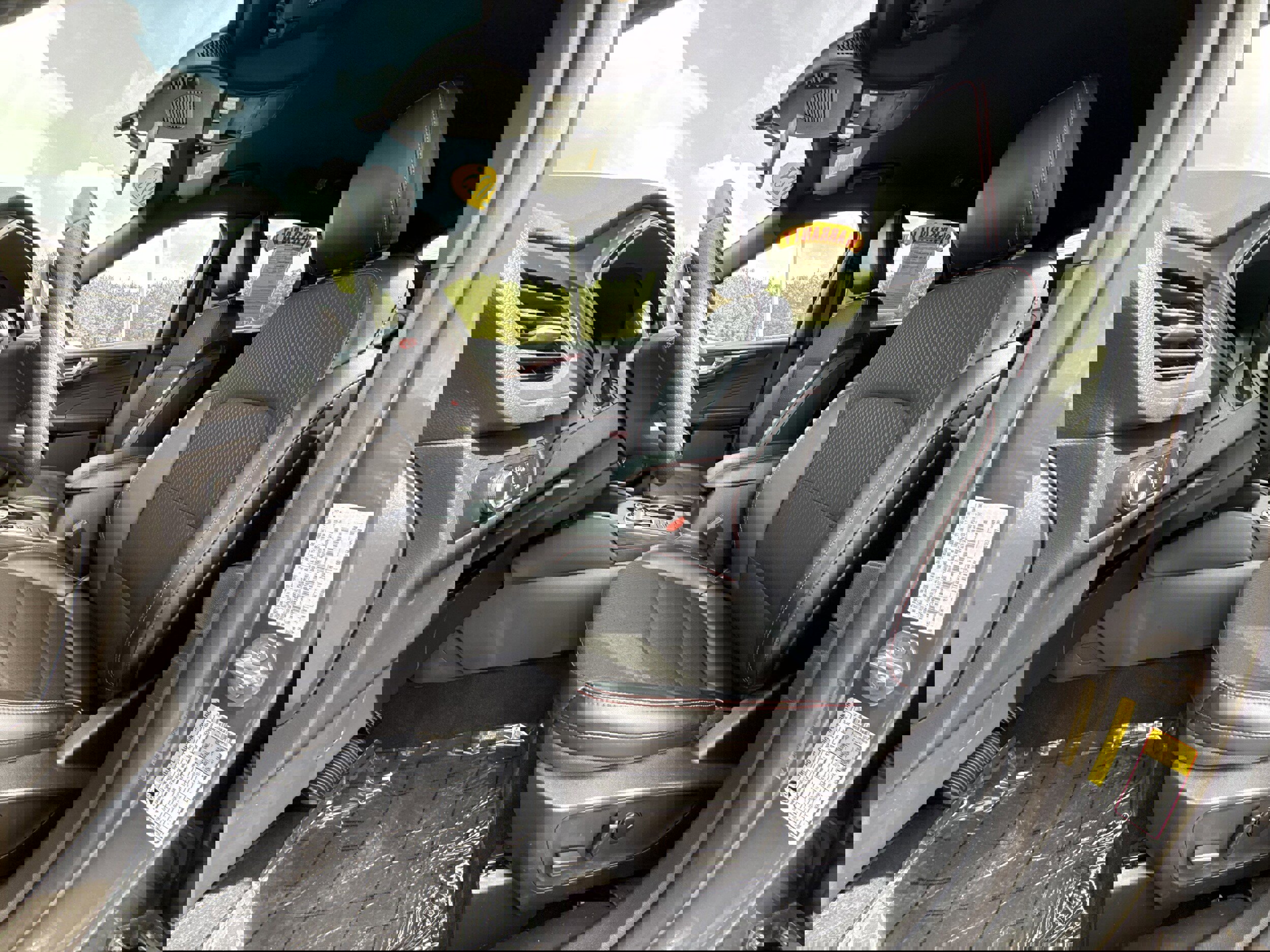 Used 2025 Ford Escape ST-Line image 9