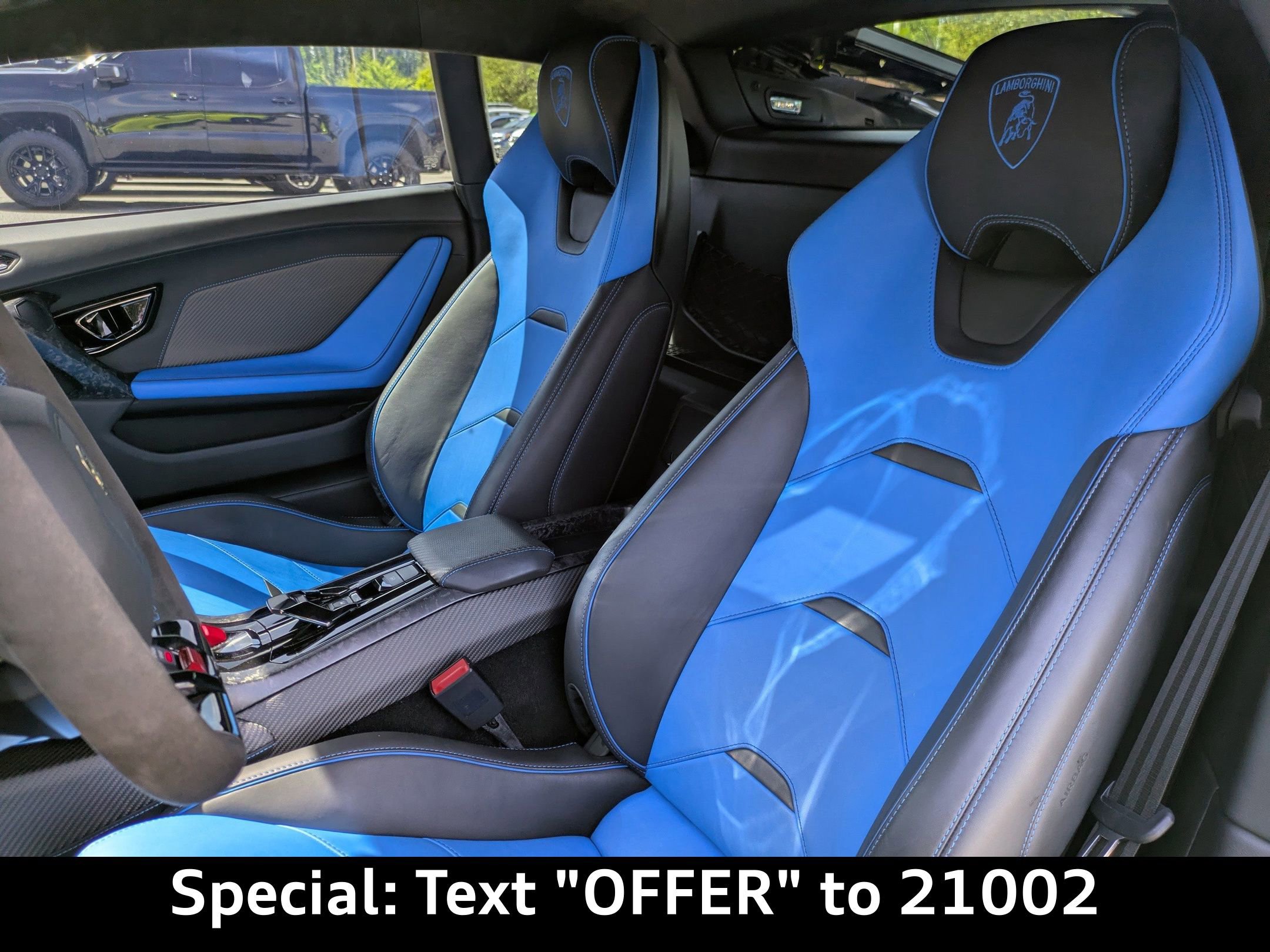 Used 2020 Lamborghini Huracan EVO image 21