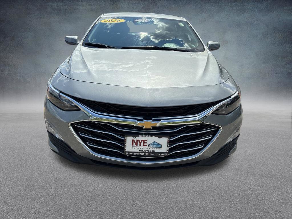 Used 2024 Chevrolet Malibu LT FWD image 9