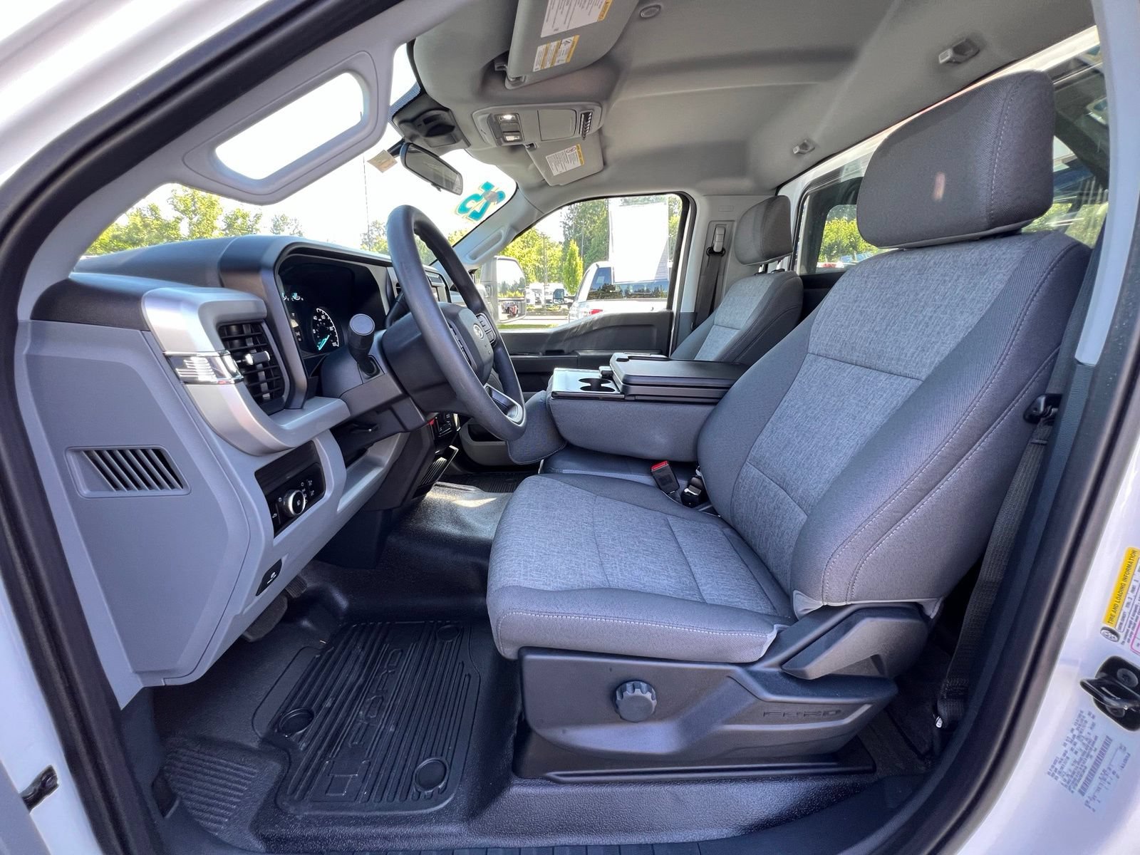 Used 2025 Ford F250 XL w/ XL Off-Road Package AWD/4WD image 10