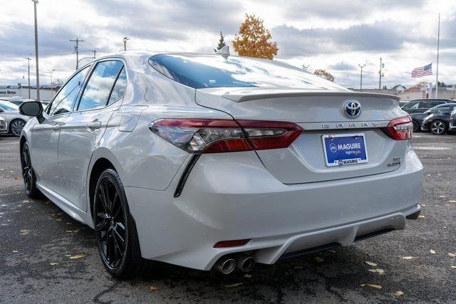 Used 2024 Toyota Camry XSE w/ Cold Weather Package image 8