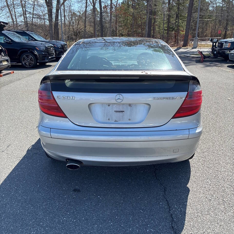 Used 2002 Mercedes-Benz C 230 Coupe image 4