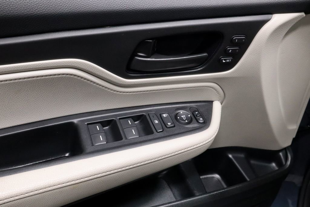 Used 2025 Honda Odyssey EX-L image 23