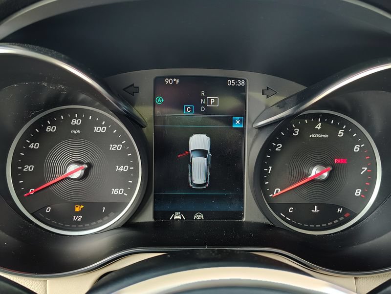 Used 2020 Mercedes-Benz GLC 300 4MATIC image 13