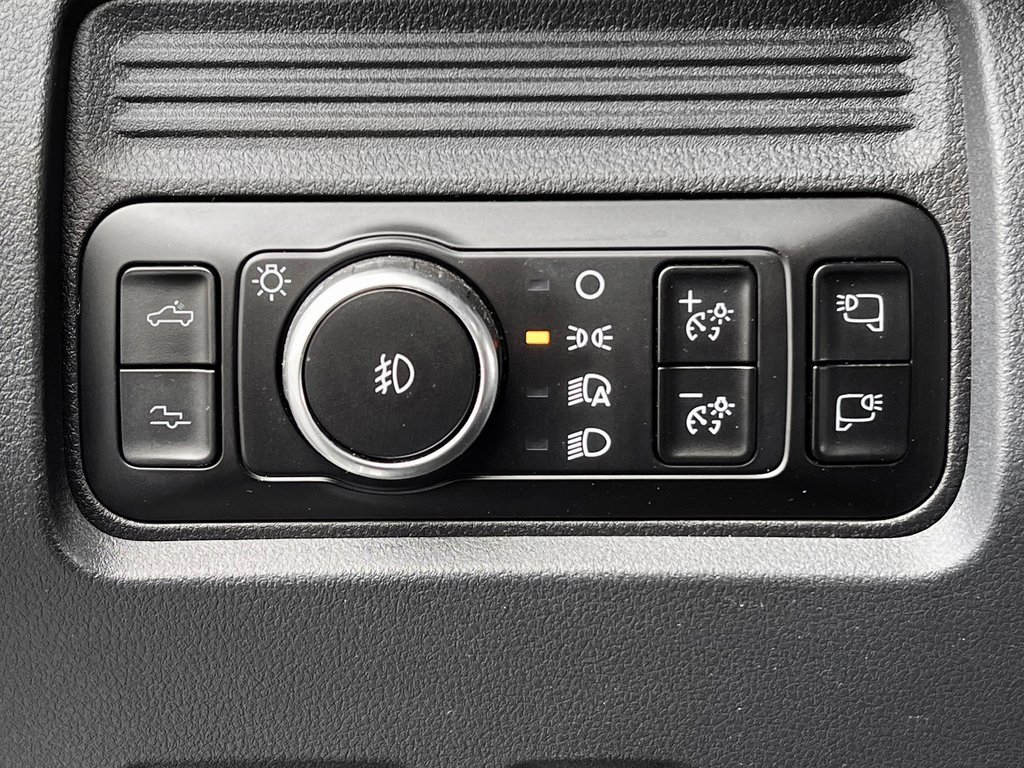 Used 2025 Ford F250 Platinum image 30