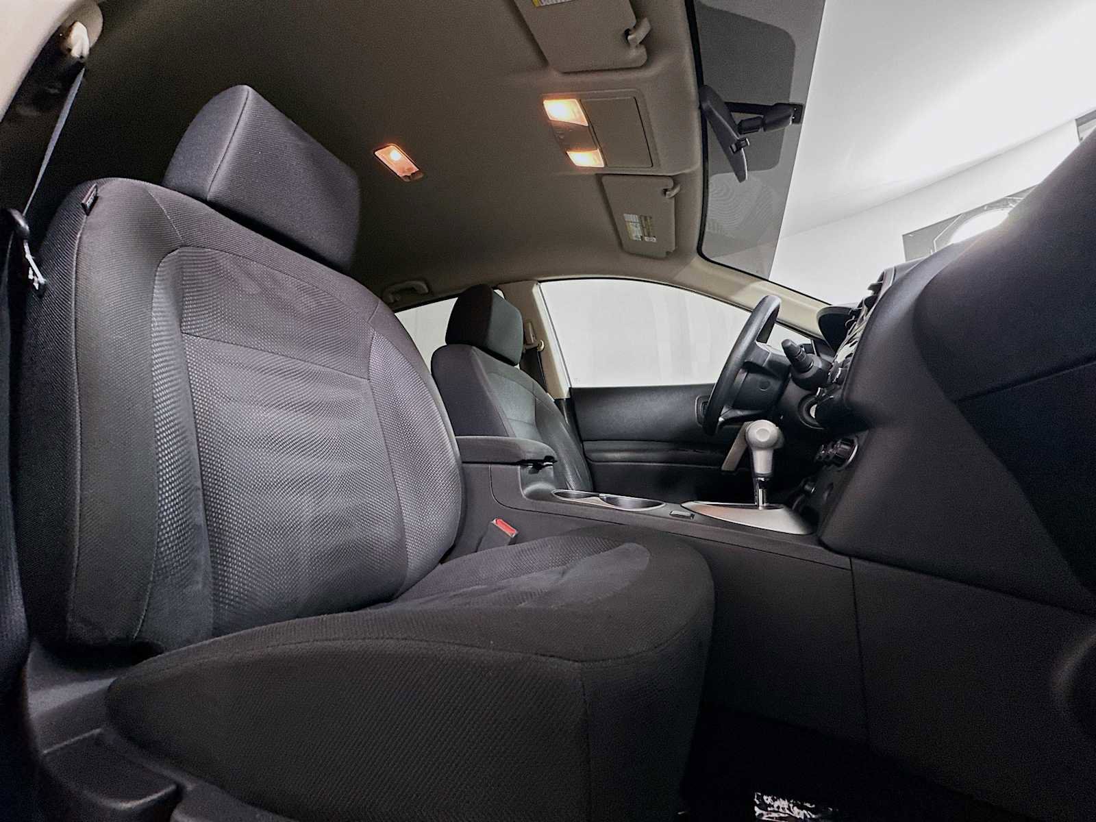 Used 2015 Nissan Rogue S w/ Convenience Package FWD image 24