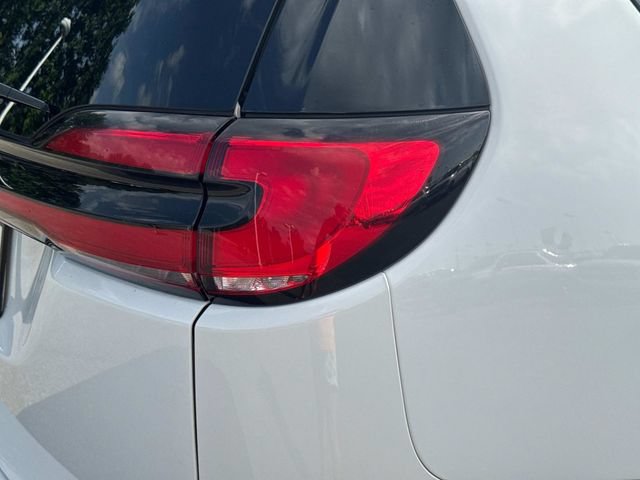 Used 2025 Chrysler Pacifica Limited FWD image 12