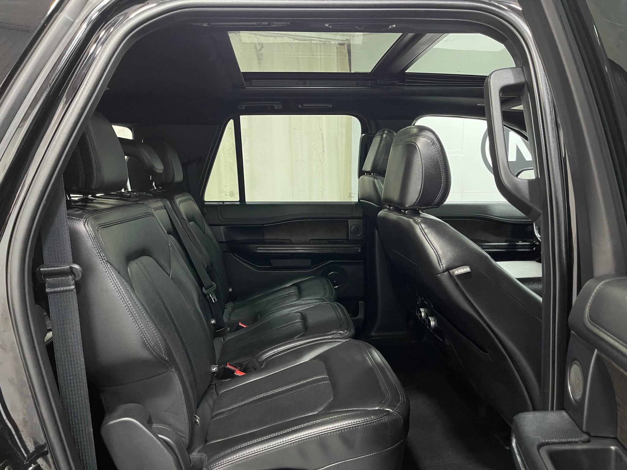 Used 2021 Ford Expedition Max Limited AWD/4WD image 33