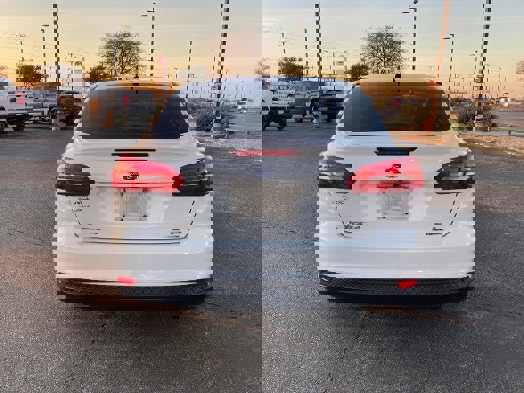 Used 2016 Ford Focus SE image 7