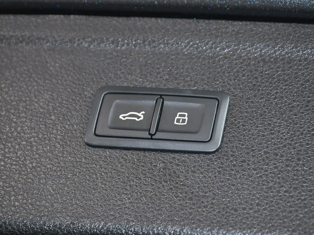 Used 2023 Audi Q5 2.0T Premium w/ Convenience Package AWD/4WD image 62