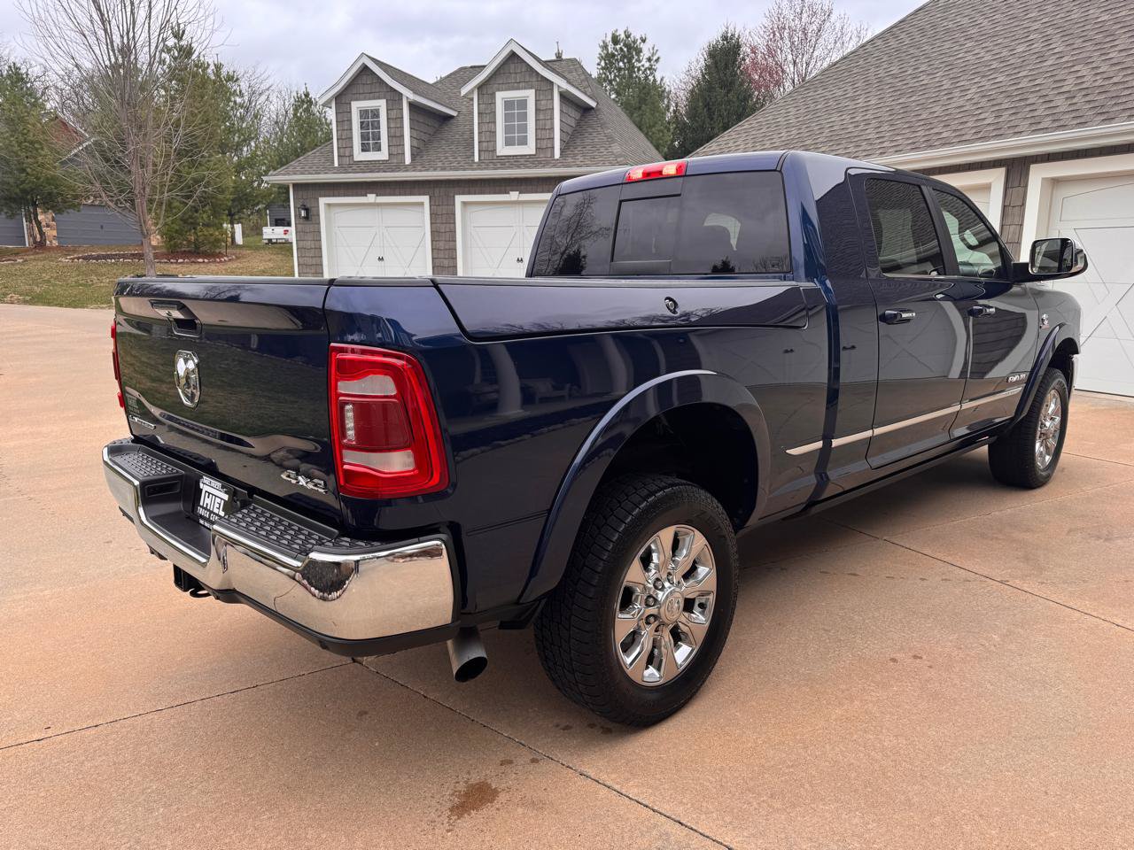 Used 2021 RAM 2500 Limited w/ Cold Weather Group AWD/4WD image 6