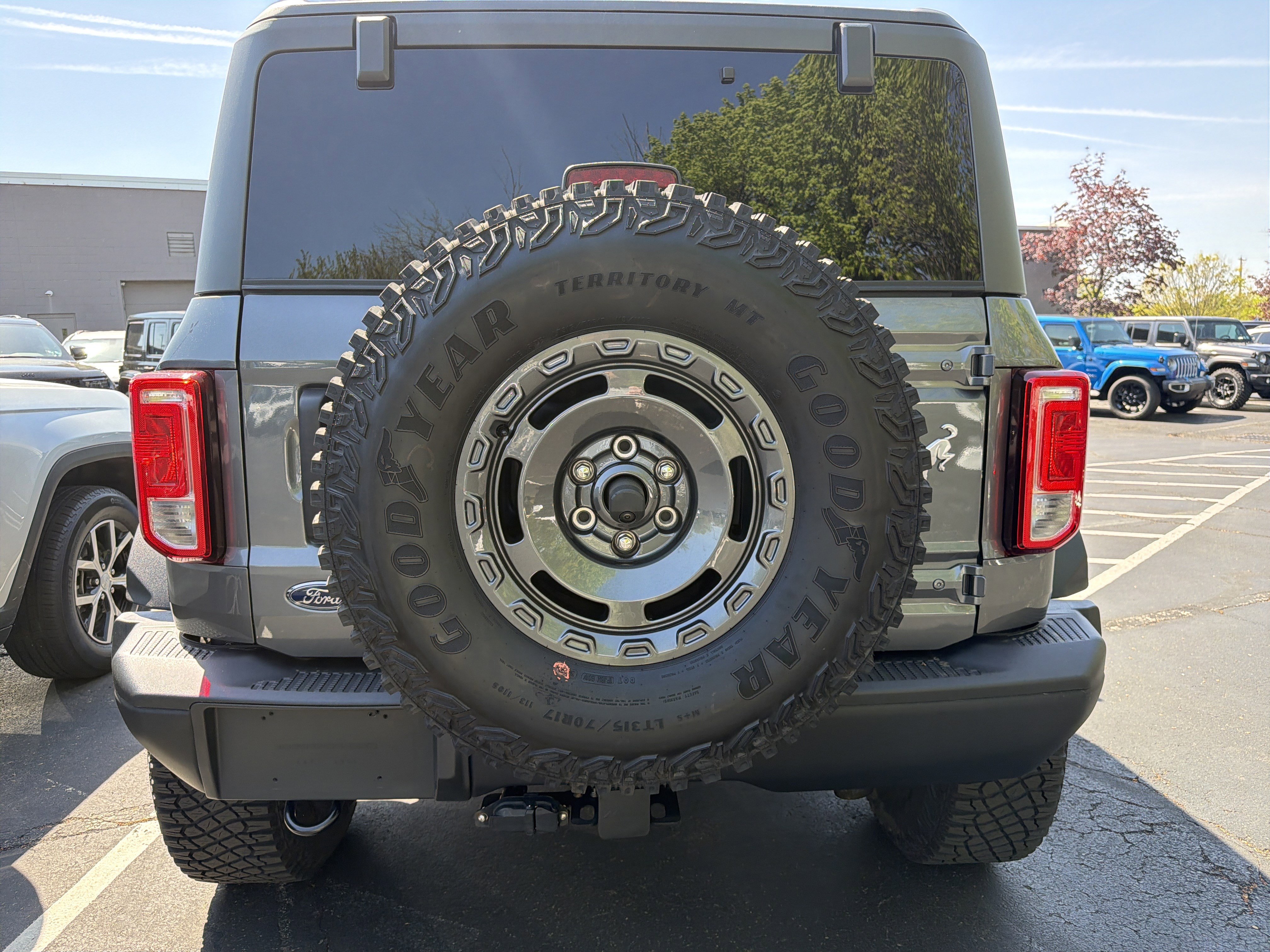 Used 2024 Ford Bronco Black Diamond image 6