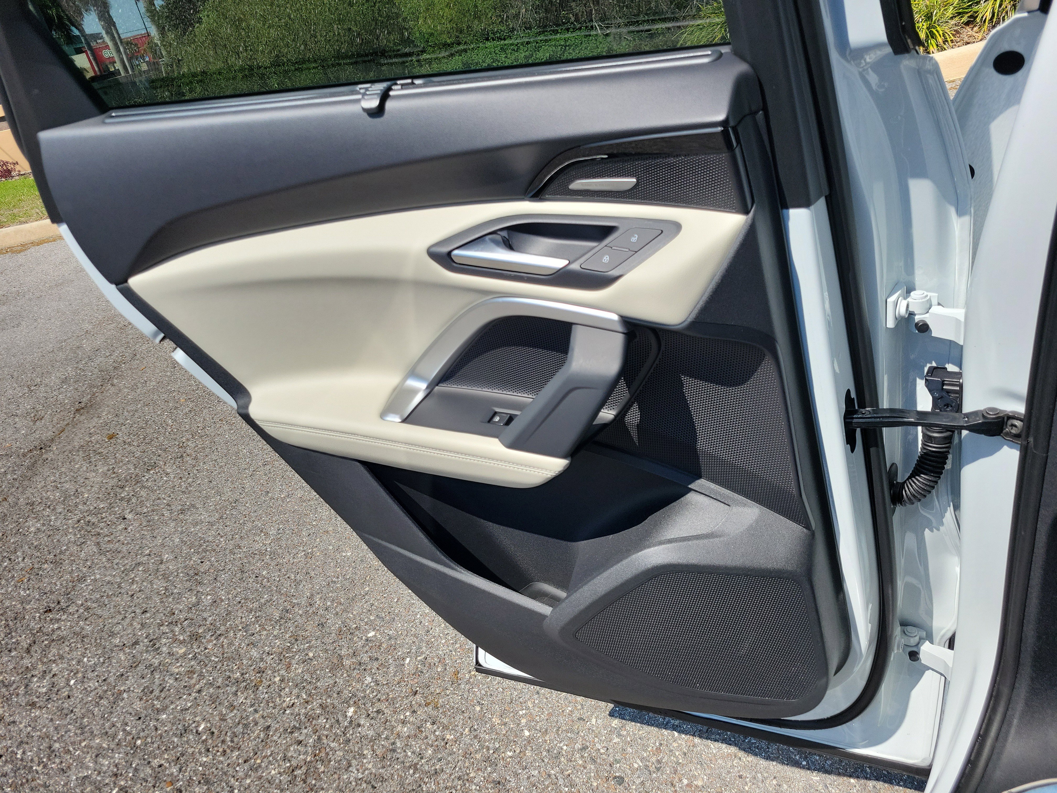 Used 2025 Audi Q5 Premium Plus w/ Premium Plus image 16