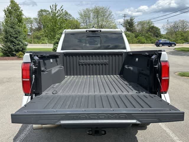 Used 2024 Toyota Tacoma TRD Off-Road w/ TRD Off Road Upgrade Package AWD/4WD image 22