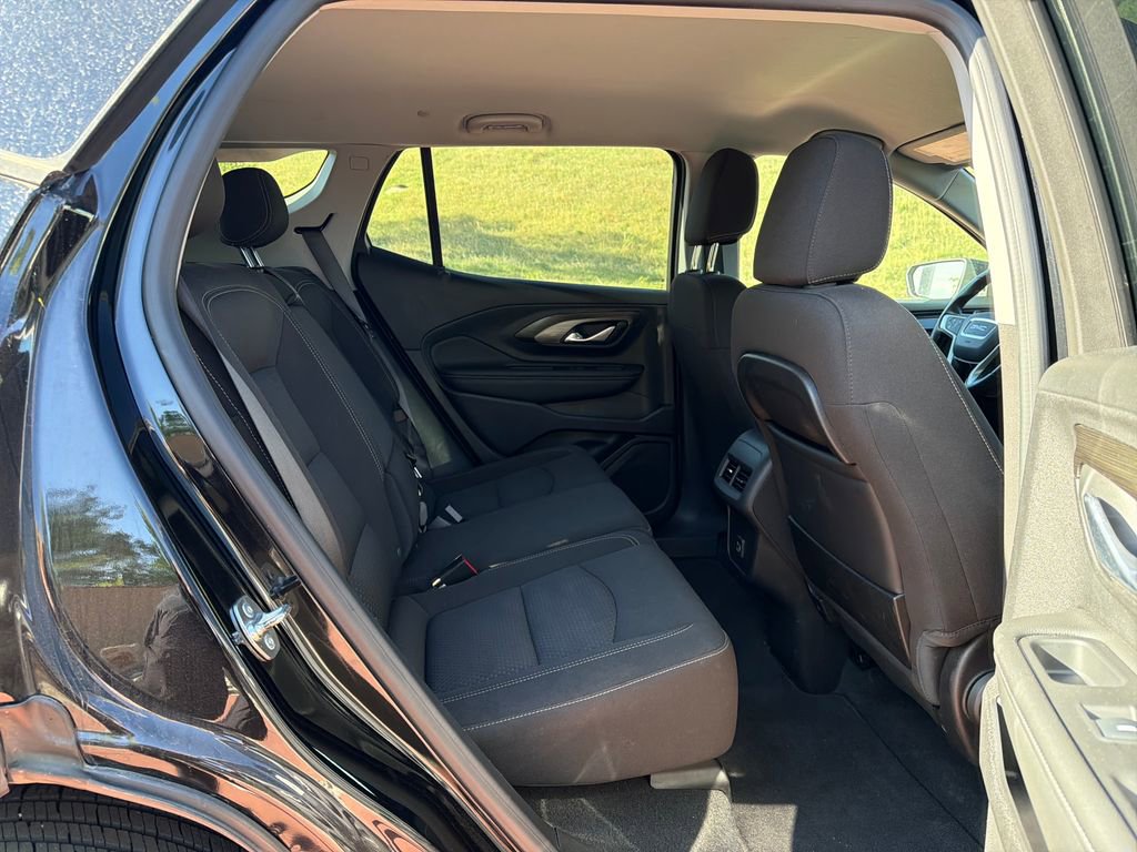 Used 2024 GMC Terrain SLE AWD/4WD image 25