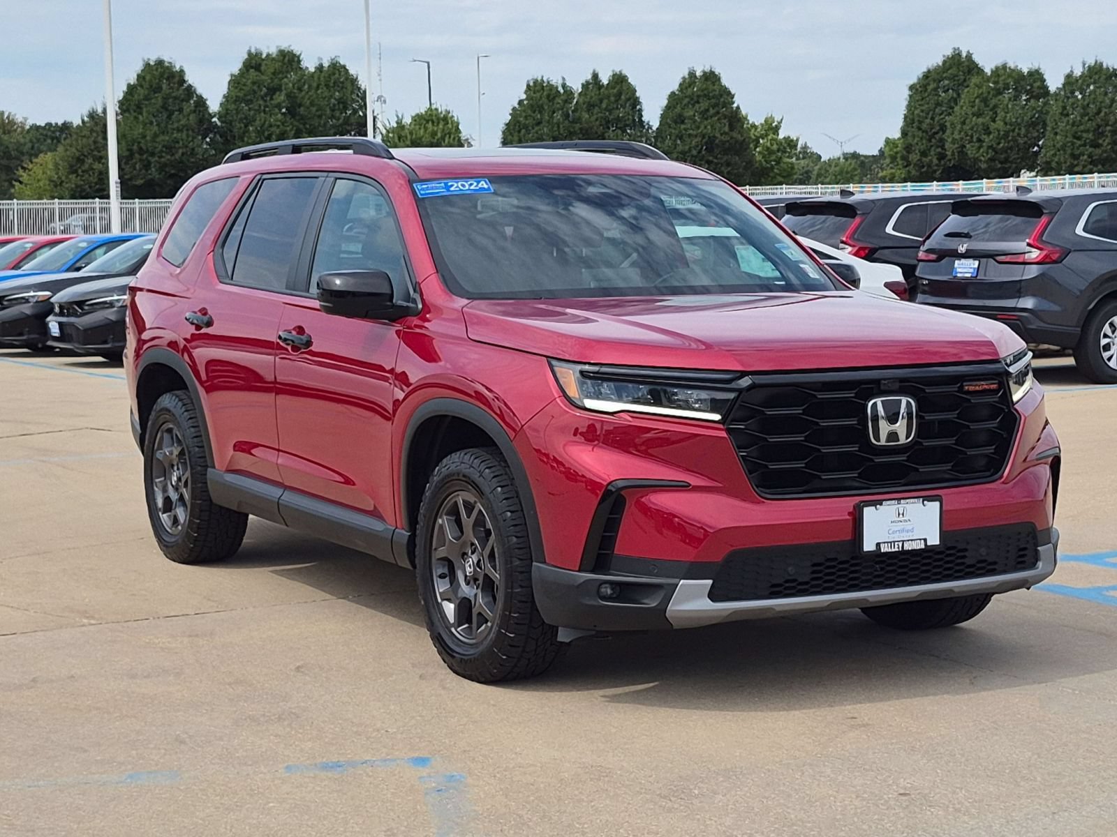 Used 2024 Honda Pilot TrailSport image 4