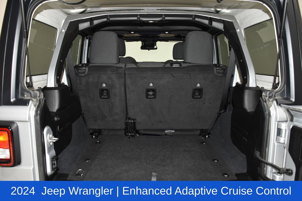 Used 2024 Jeep Wrangler Sport S image 31