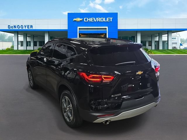 New 2025 Chevrolet Blazer LT w/ Convenience Package FWD image 10