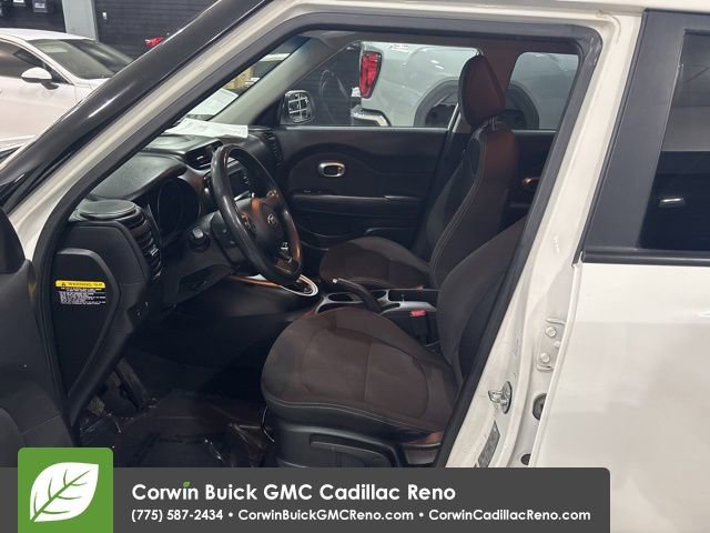 Used 2019 Kia Soul image 11