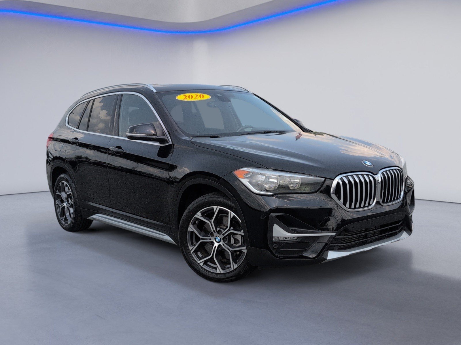 Used 2020 BMW X1 xDrive28i AWD/4WD image 1