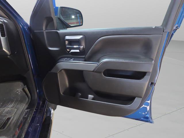 Used 2018 Chevrolet Silverado 1500 LT w/ All Star Edition image 29