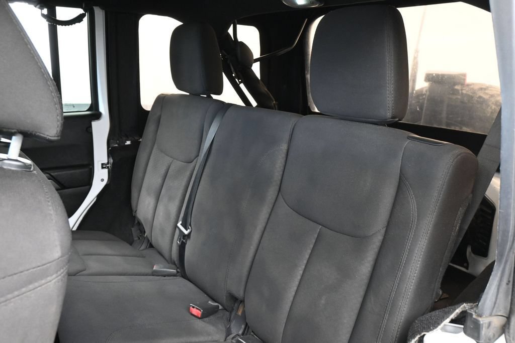 Used 2014 Jeep Wrangler Unlimited Sport w/ Power Convenience Group AWD/4WD image 32