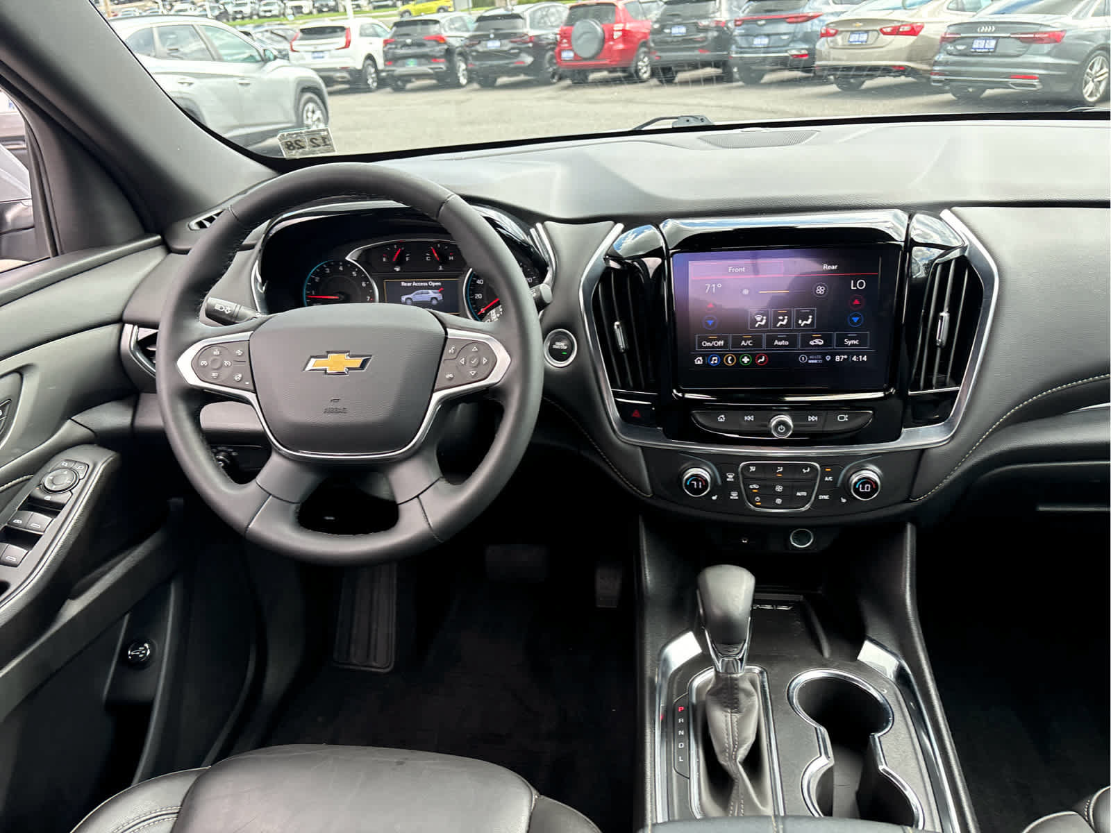Certified 2023 Chevrolet Traverse LT w/ LPO, Floor Liner Package AWD/4WD image 25