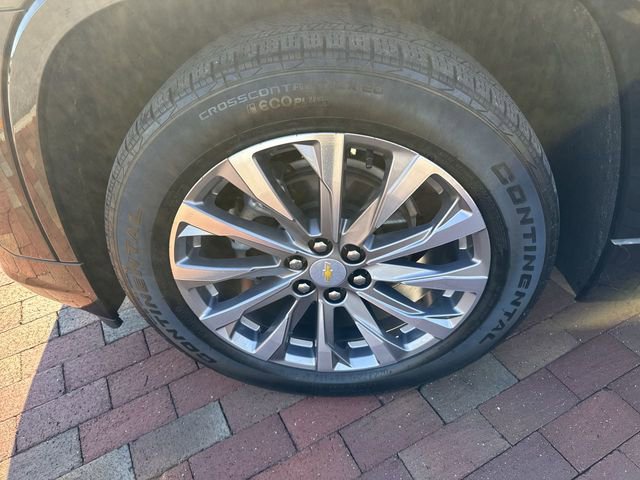 Used 2023 Chevrolet Traverse Premier image 10