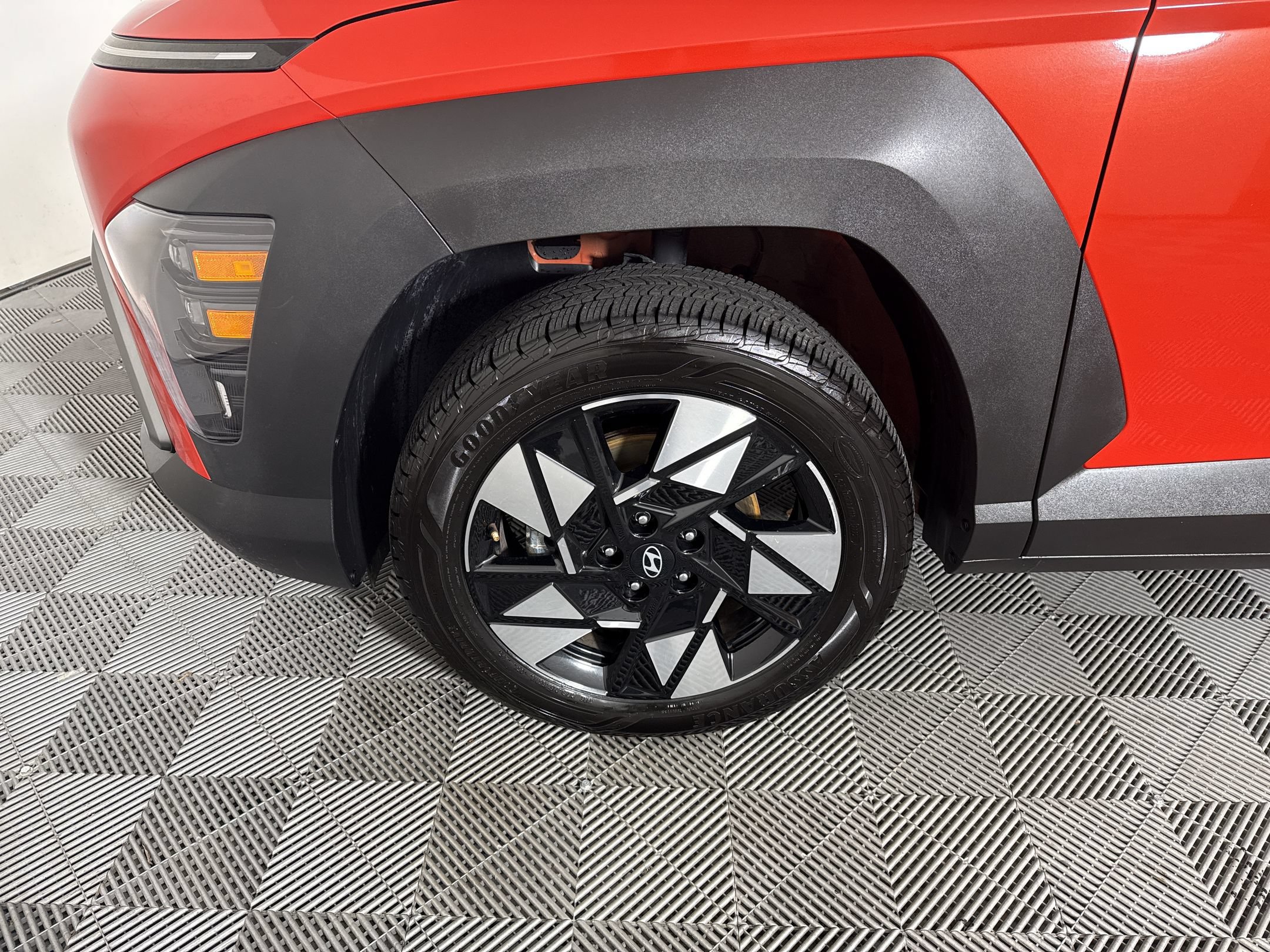 Used 2025 Hyundai Kona SEL AWD/4WD image 11