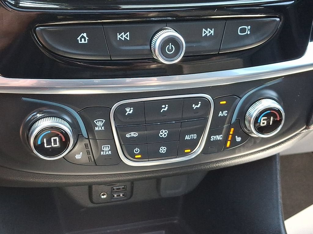 Certified 2023 Chevrolet Traverse RS AWD/4WD image 18
