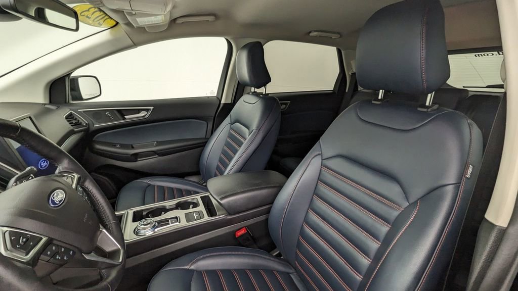 Certified 2023 Ford Edge SEL w/ Sport Appearance Package AWD/4WD image 2