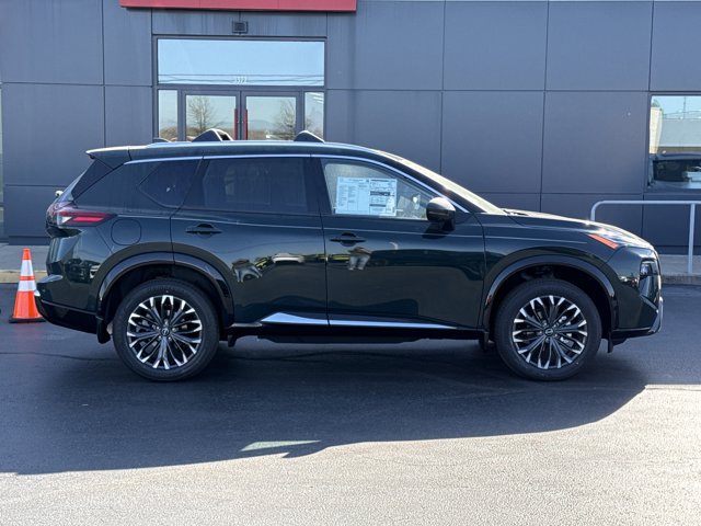 New 2026 Nissan Rogue Platinum AWD/4WD image 2
