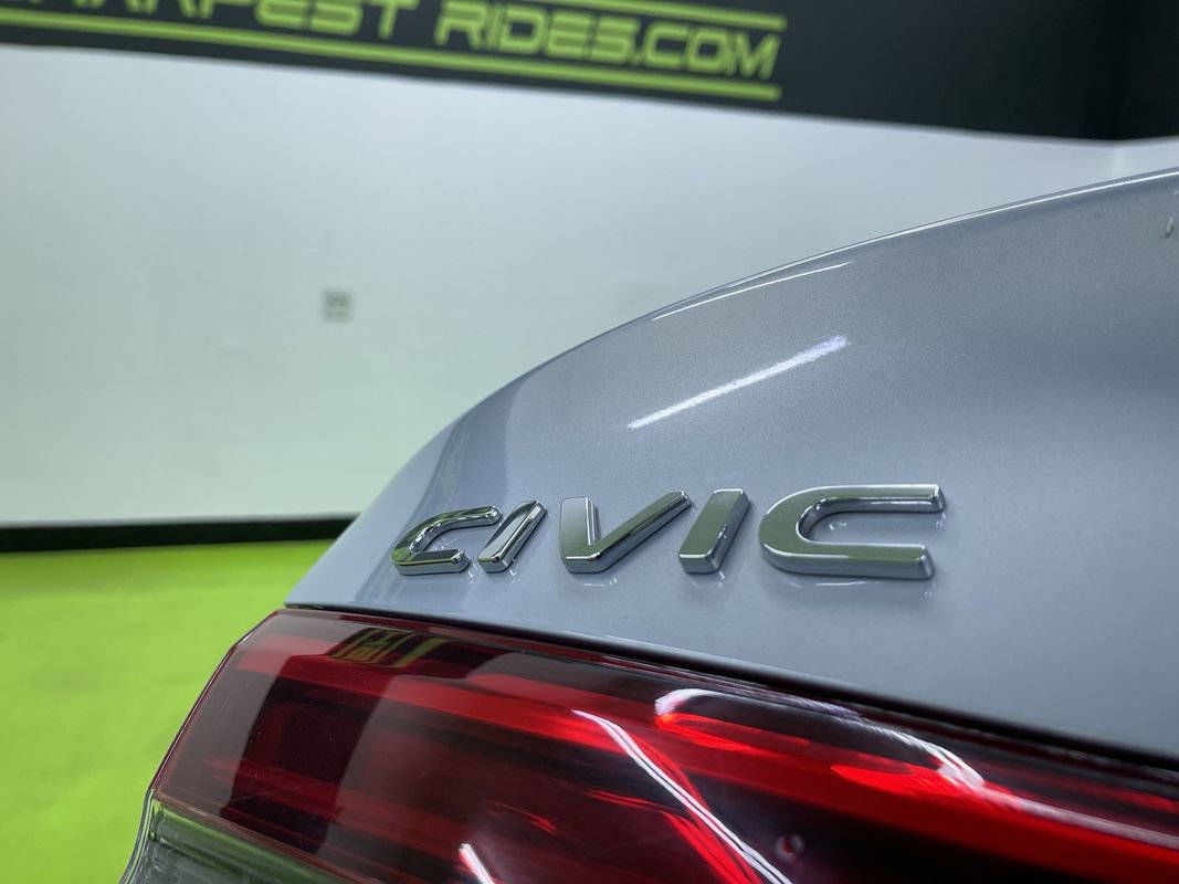 Used 2022 Honda Civic Touring image 14