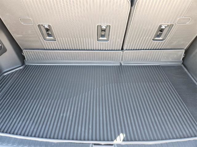 New 2026 Chevrolet Traverse RS w/ LPO, Floor Liner Package image 23