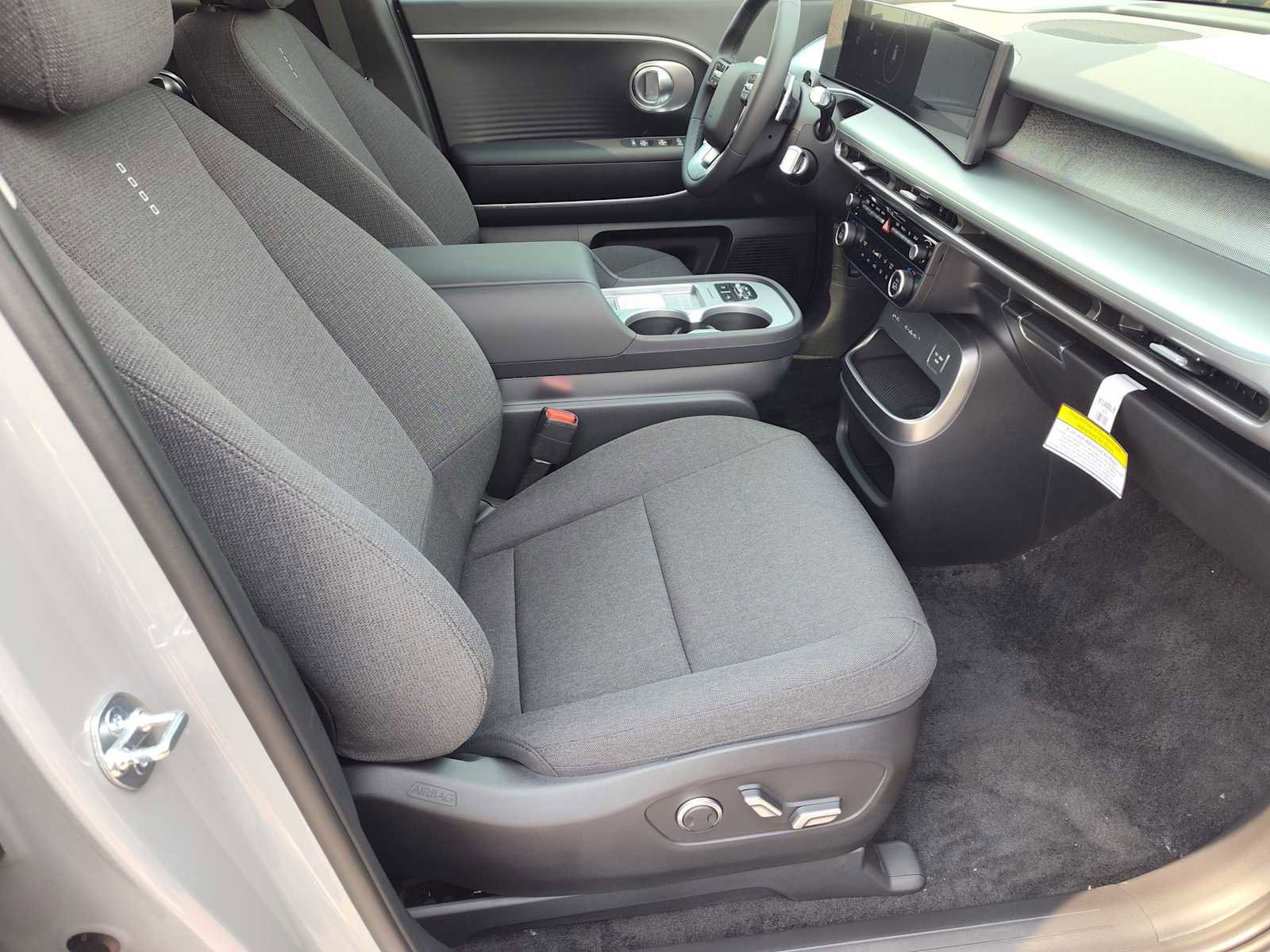 New 2026 Hyundai Ioniq 9 SE image 18