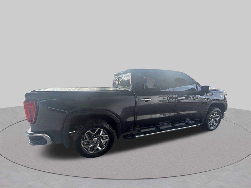 Used 2022 GMC Sierra 1500 SLT w/ SLT Premium Plus Package AWD/4WD image 10