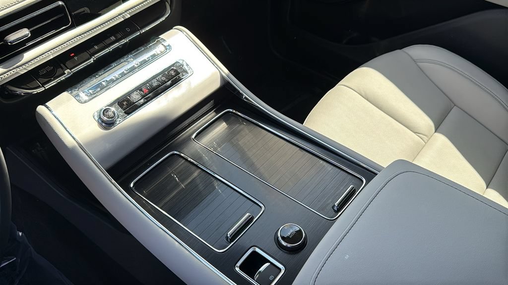 New 2026 Lincoln Aviator Reserve RWD image 17