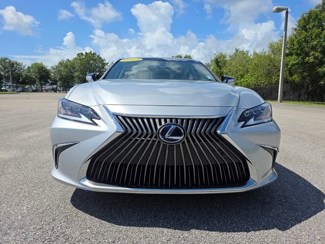 Used 2019 Lexus ES 300h Ultra Luxury w/ Accessory Package 2 FWD image 8