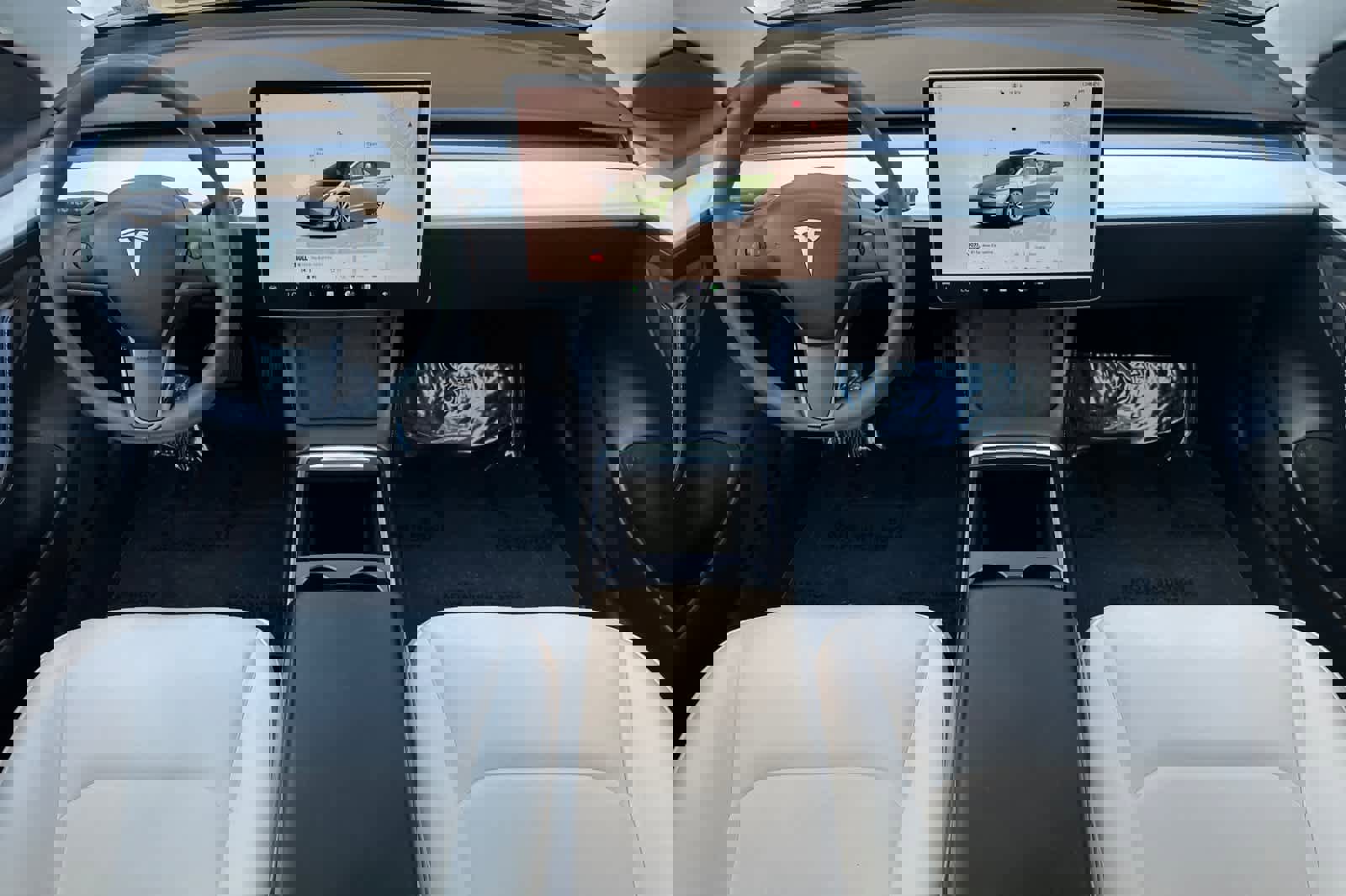 Used 2023 Tesla Model 3 Standard Range image 3