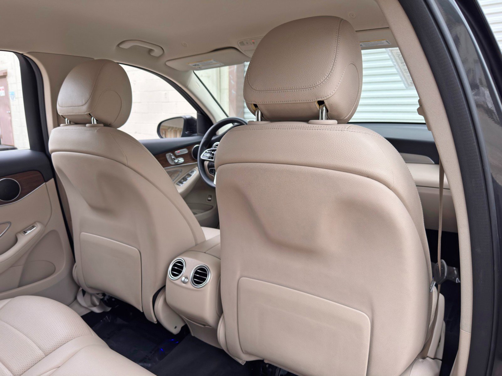 Used 2022 Mercedes-Benz GLC 300 w/ Premium Package Lite image 37