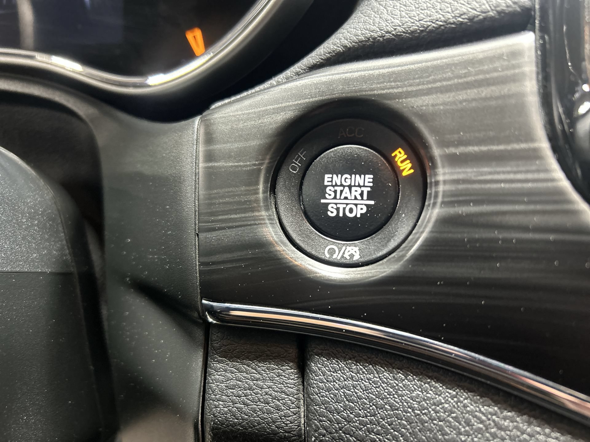 Used 2021 Jeep Grand Cherokee Limited AWD/4WD image 18
