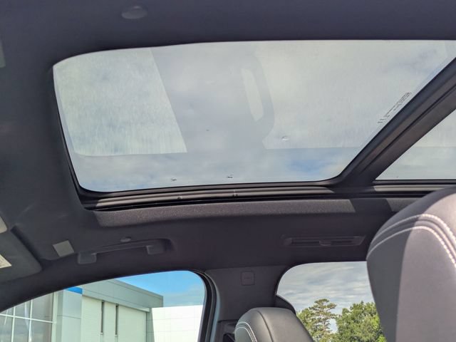 New 2026 Chevrolet Traverse LT w/ Sun and Wheel Package FWD image 13