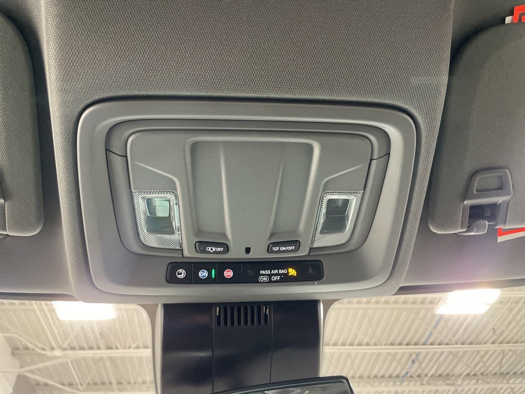 Used 2025 Chevrolet Silverado 2500 LT image 46