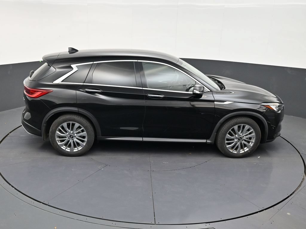 Used 2023 INFINITI QX50 Pure FWD image 17
