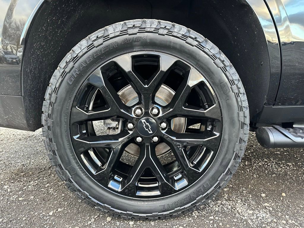Used 2023 Chevrolet Tahoe Z71 w/ Luxury Package image 28