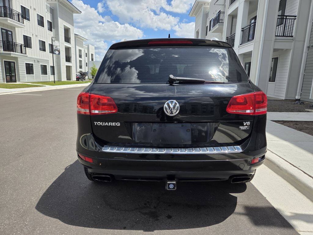 Used 2011 Volkswagen Touareg VR6 AWD/4WD image 7