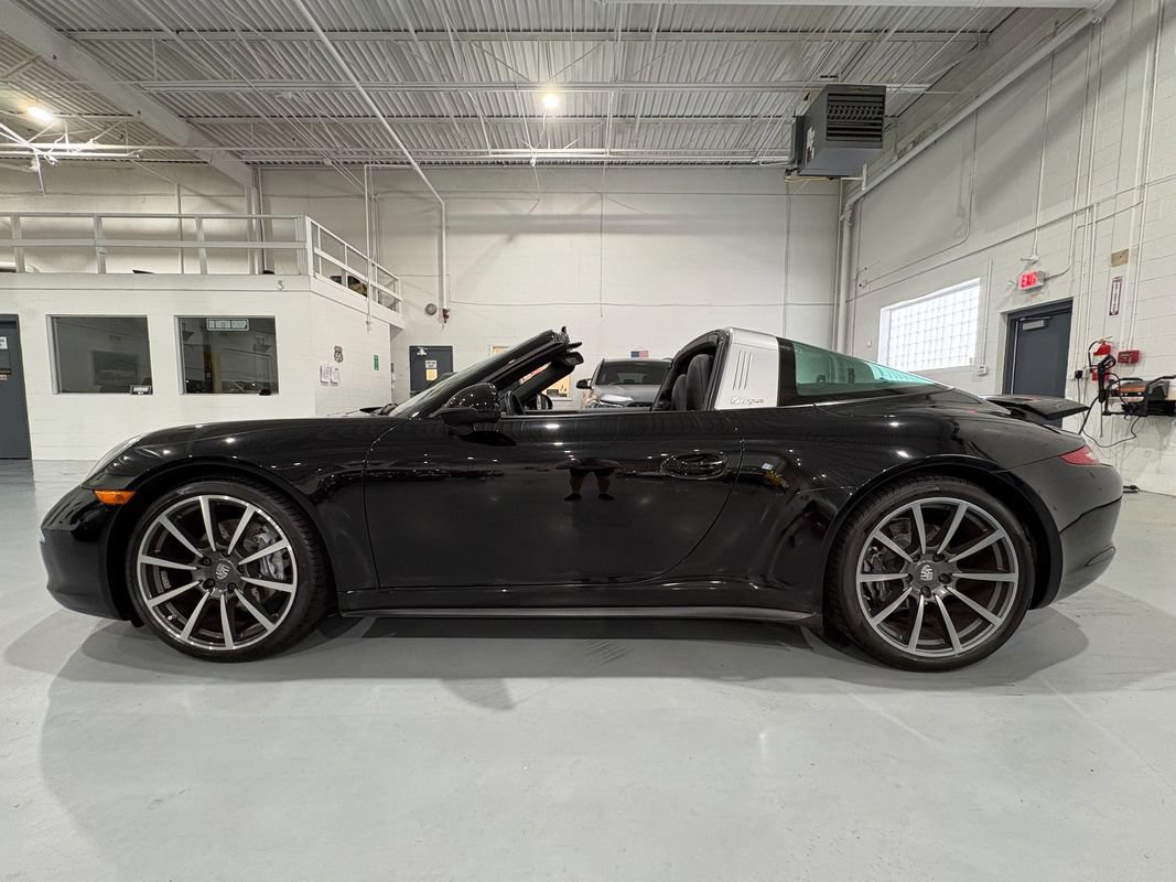 Used 2016 Porsche 911 Targa 4 AWD/4WD image 11