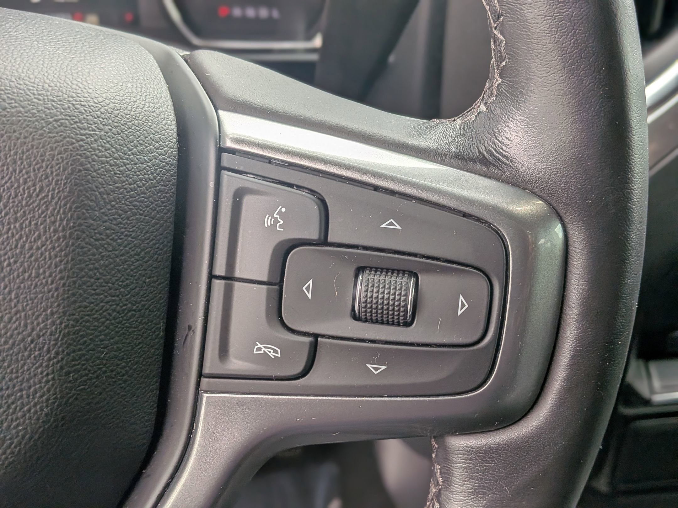 Certified 2022 Chevrolet Silverado 1500 RST AWD/4WD image 23
